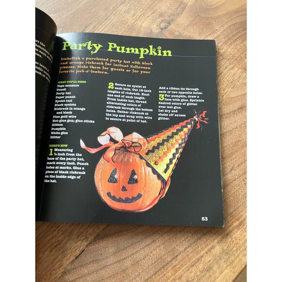 Halloween Decor Baking Book Lot Zombie Pumpkins Parties Better Homes Zombie - Picture 4 of 9